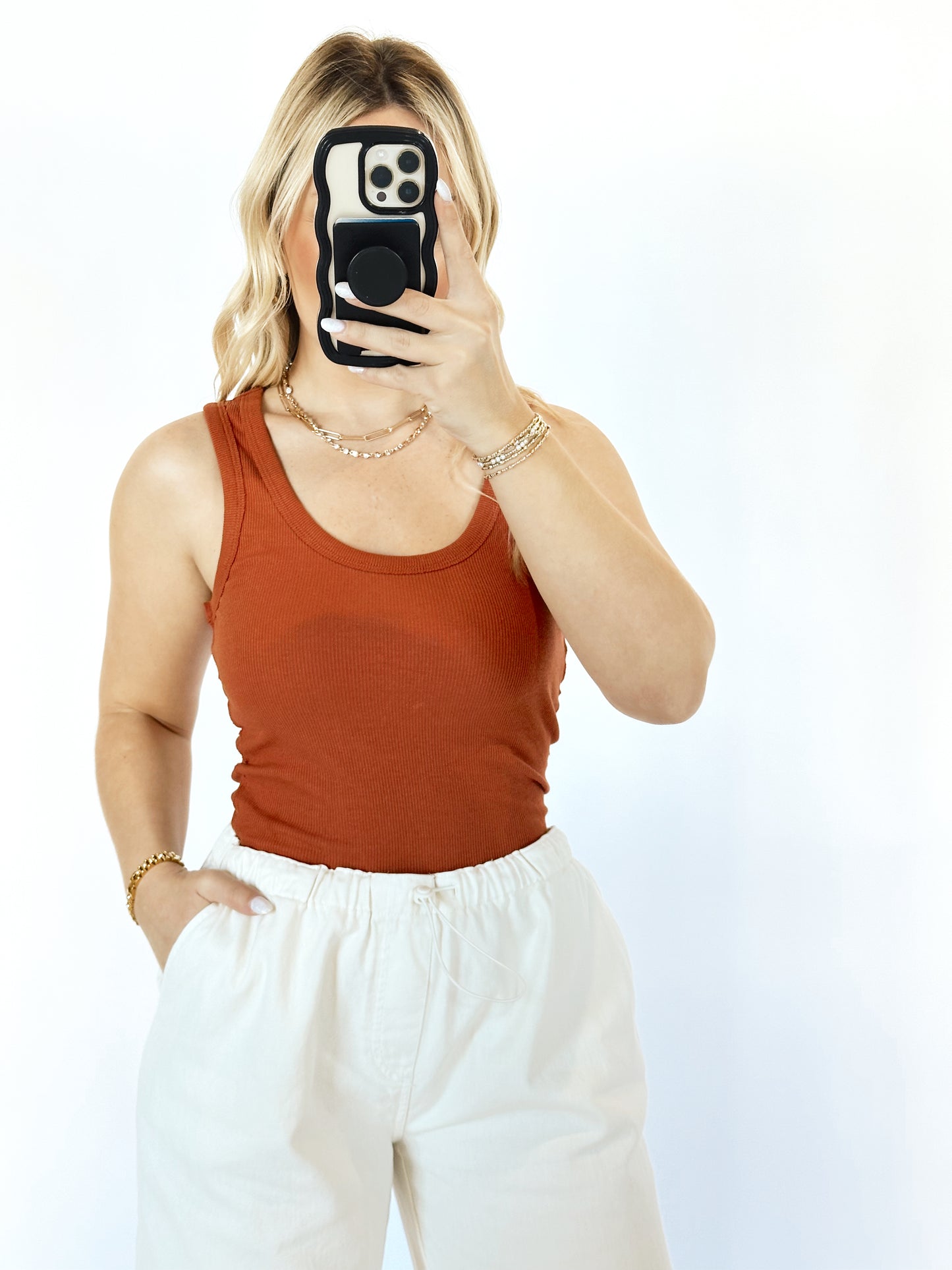 The Everyday Staple Round Hem Tank- Clay