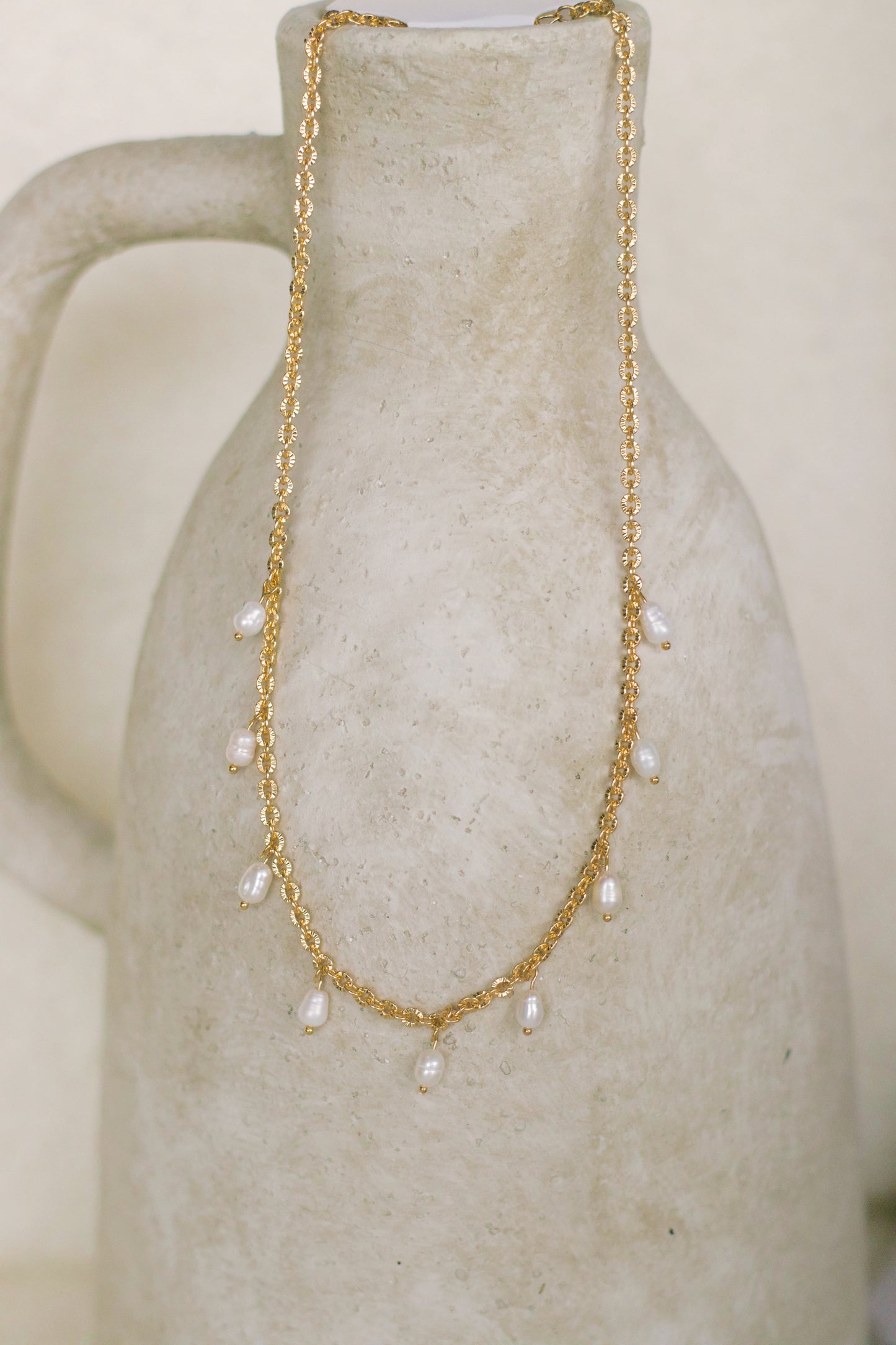 The Lola Pearl Necklace