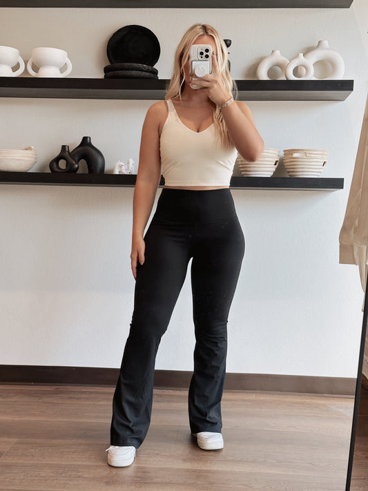 Active Vibe Aligned Cropped Tank Top