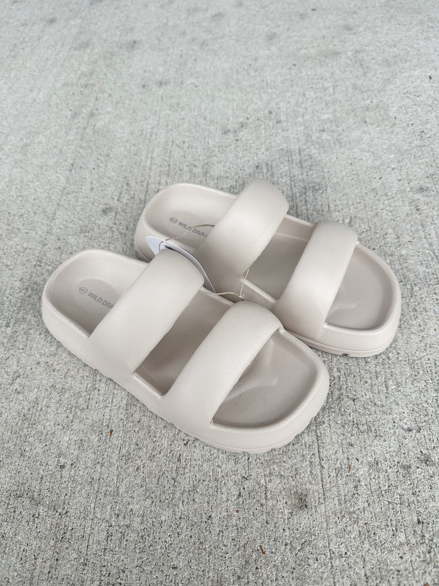 The Avery Puff Slides