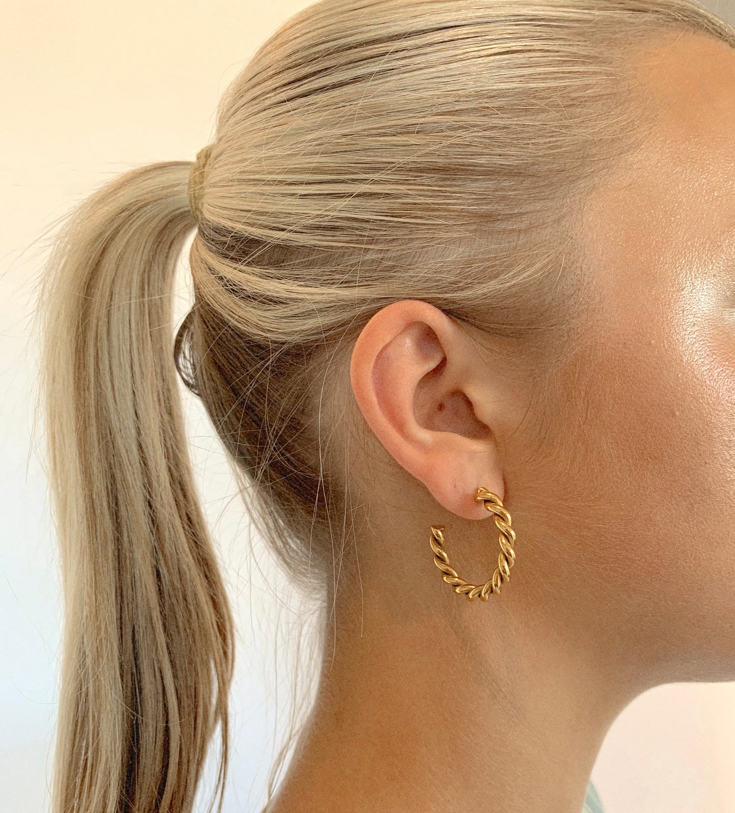 CHANSUTTPEARLS- Braided Gold Hoops