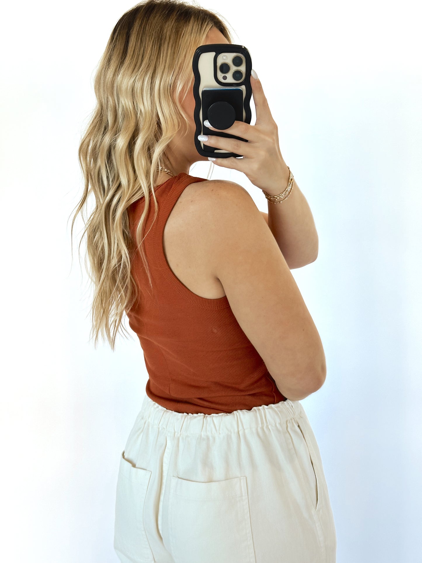 The Everyday Staple Round Hem Tank- Clay