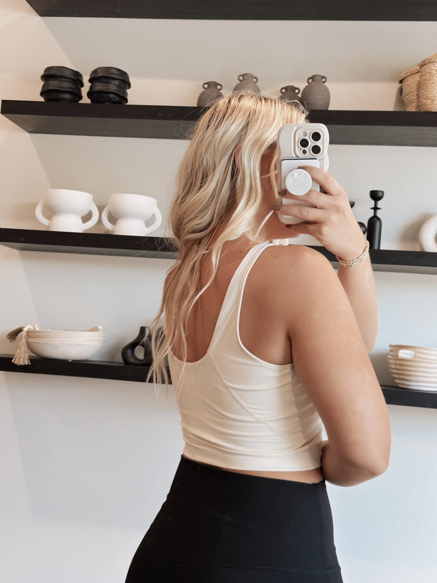 Active Vibe Aligned Cropped Tank Top